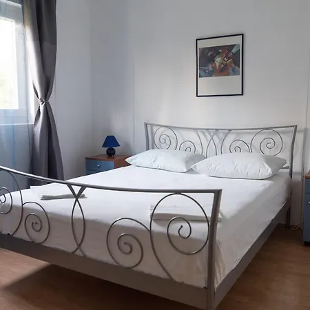 Διαμέρισμα By The Sea Arbanija, Ciovo - 16117 *